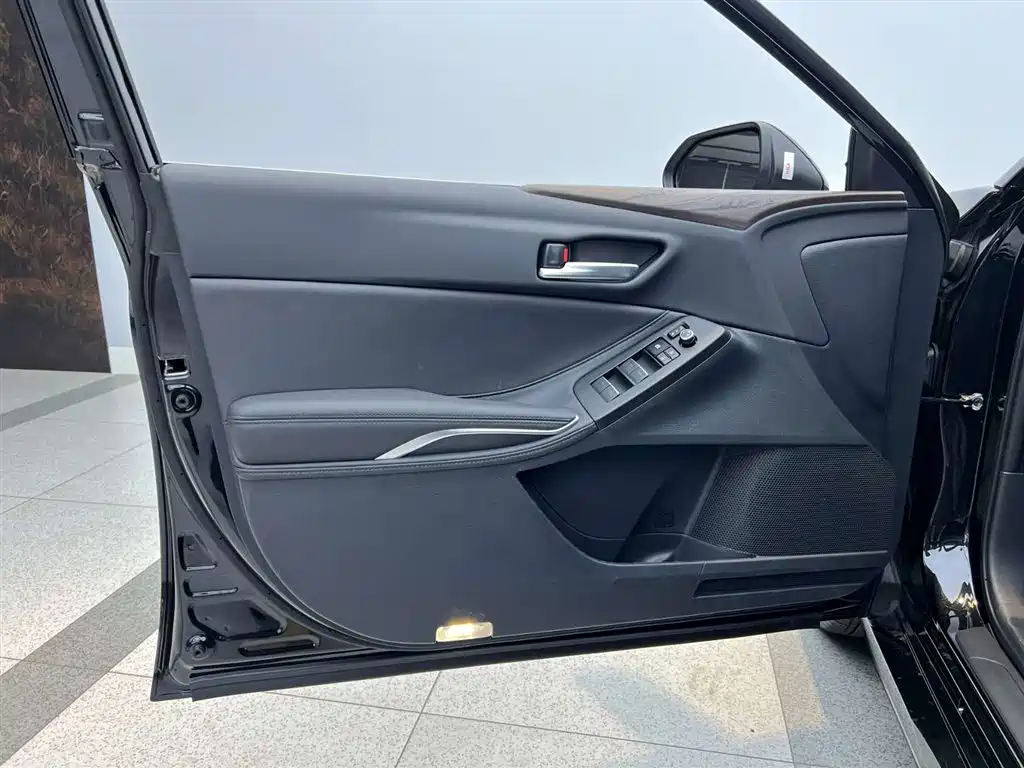 Toyota Avalon 2024 2.0L Entry
