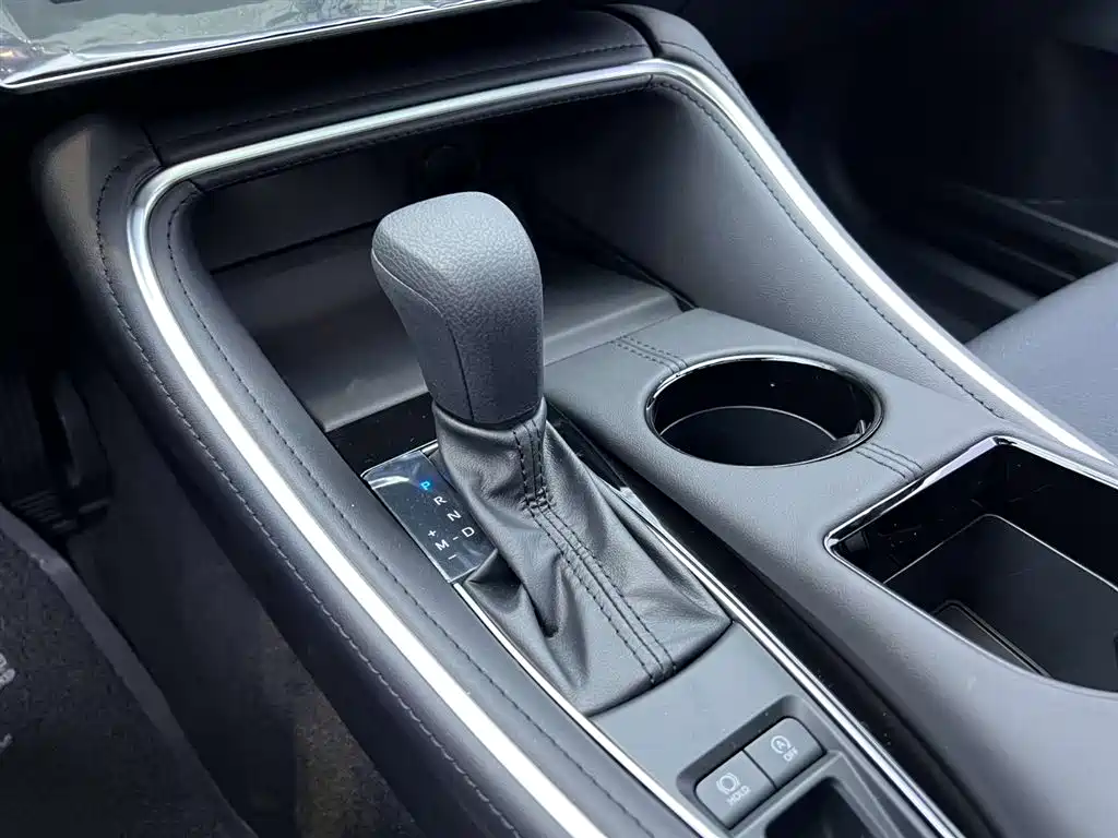 Toyota Avalon 2024 2.0L Entry