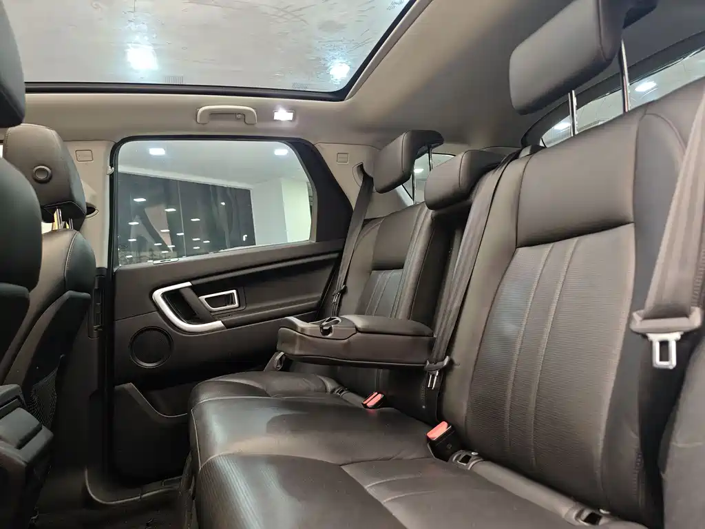 Land Rover Discovery Sport 2019 240PS SE