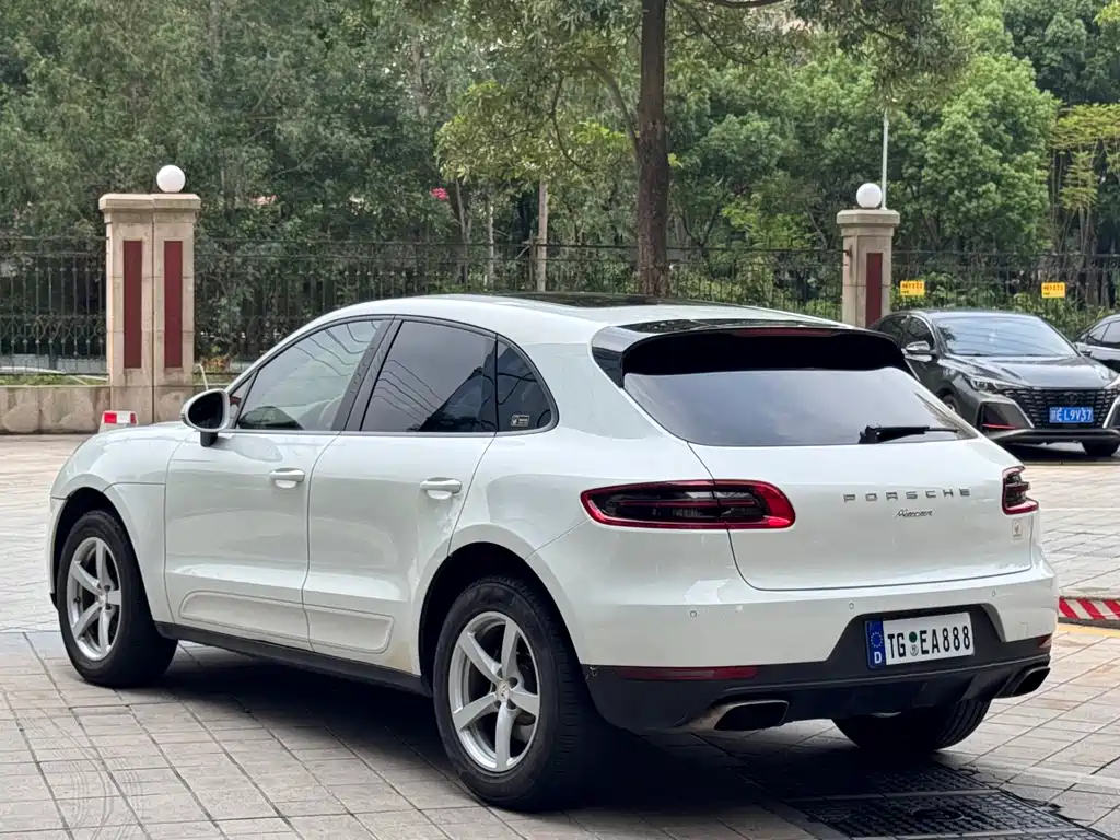 Porsche Macan 2017 2.0T