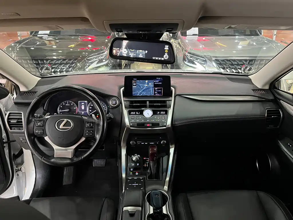 Lexus NX 300 AWD F Sport 2017
