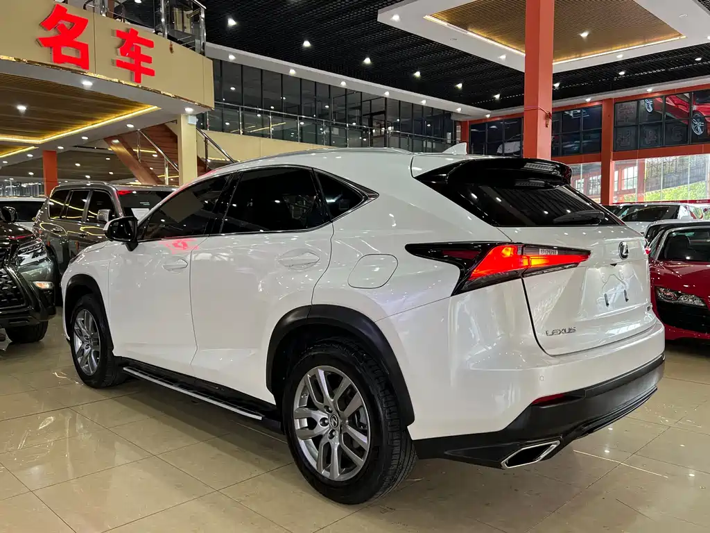 Lexus NX 300 AWD F Sport 2017
