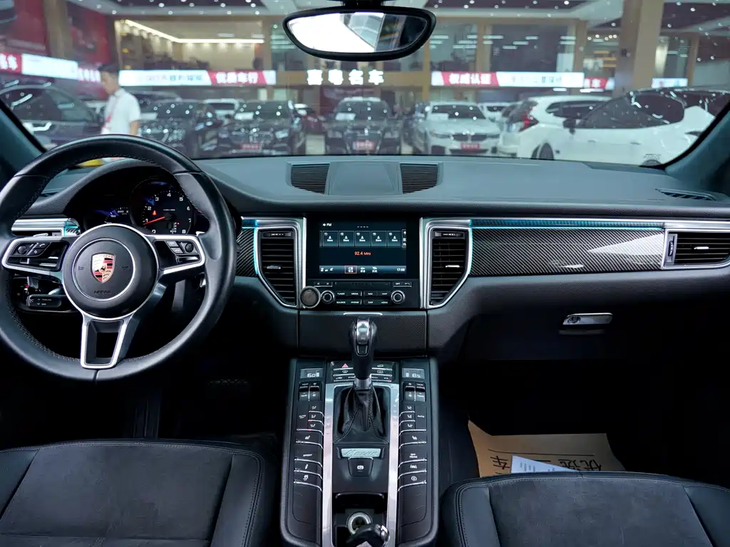 Macan 2.0T 2017 Model