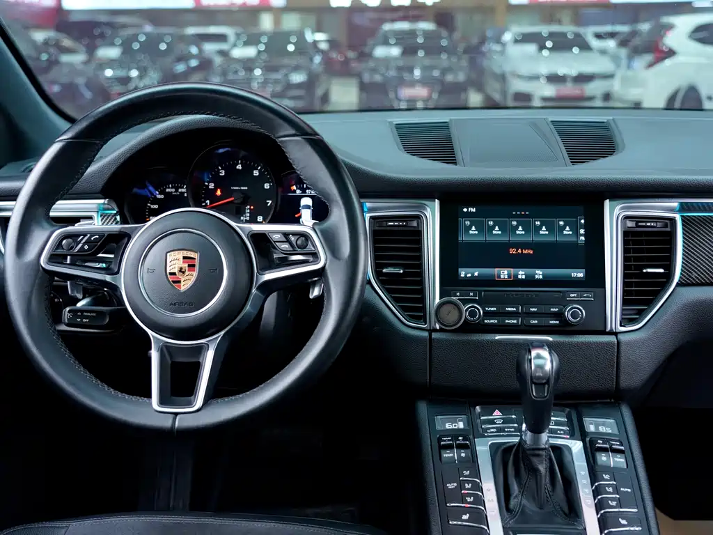 Macan 2.0T 2017 Model