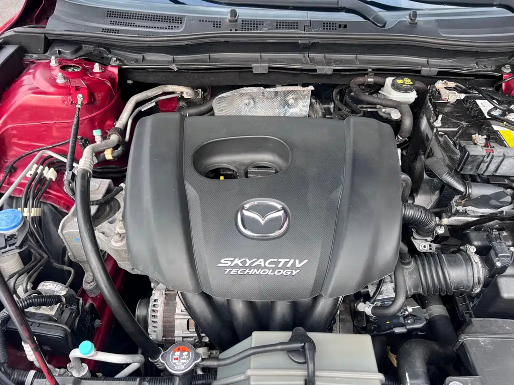 Mazda 3 Axela 2014 Sedan 1.5L Automatic Luxury