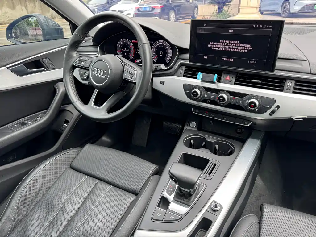 Audi A4L 2020 40 TFSI Fashion Dynamic Trim