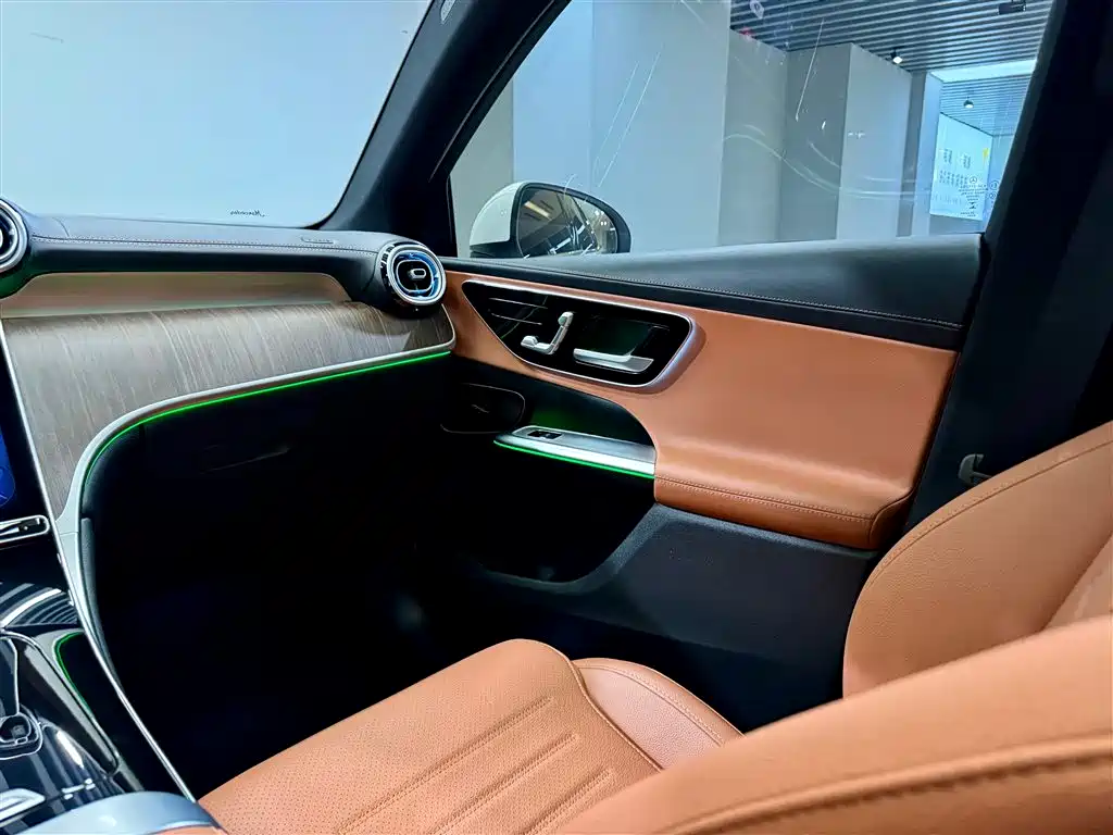 Mercedes-Benz GLC 300 L 4MATIC