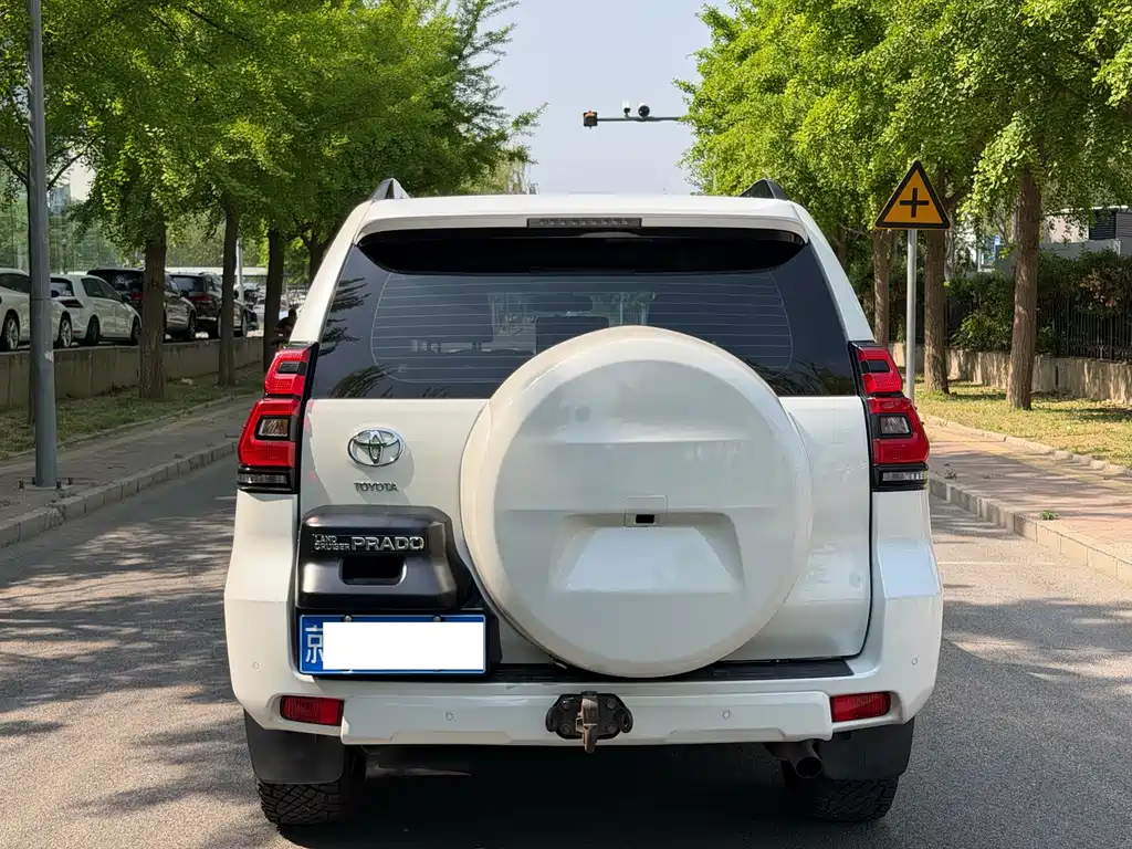 Toyota Prado 2018 3.5L Automatic TX-L Rear-Mounted Spare Tire