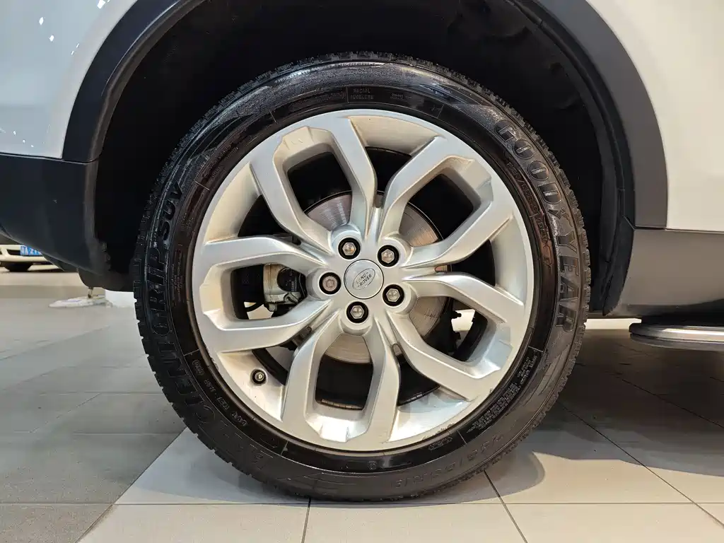 Land Rover Discovery Sport 2017 2.0T HSE