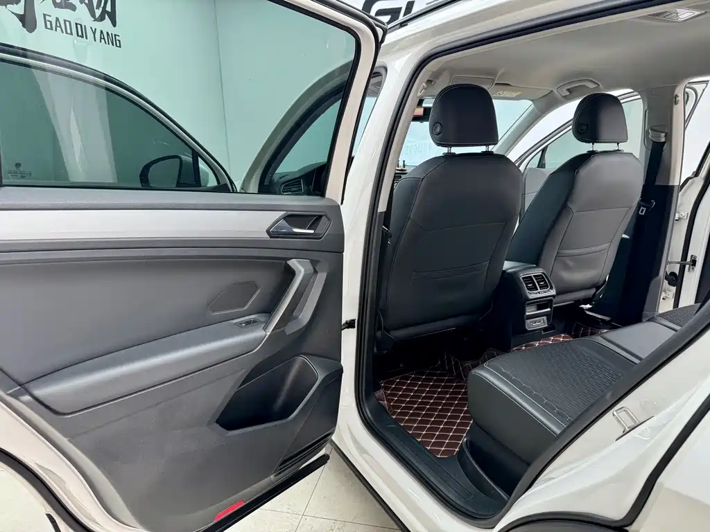 Volkswagen Tiguan L 2019 330TSI Automatic FWD Fashion Edition China VI