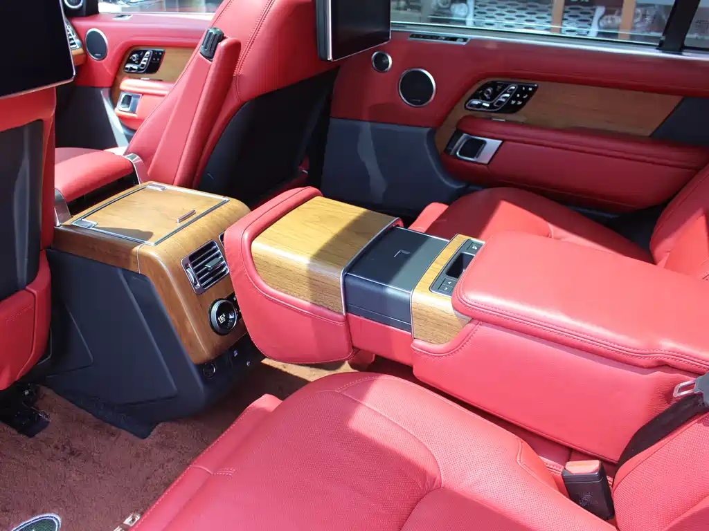 Range Rover 2020 3.0 L6 Executive Long Version