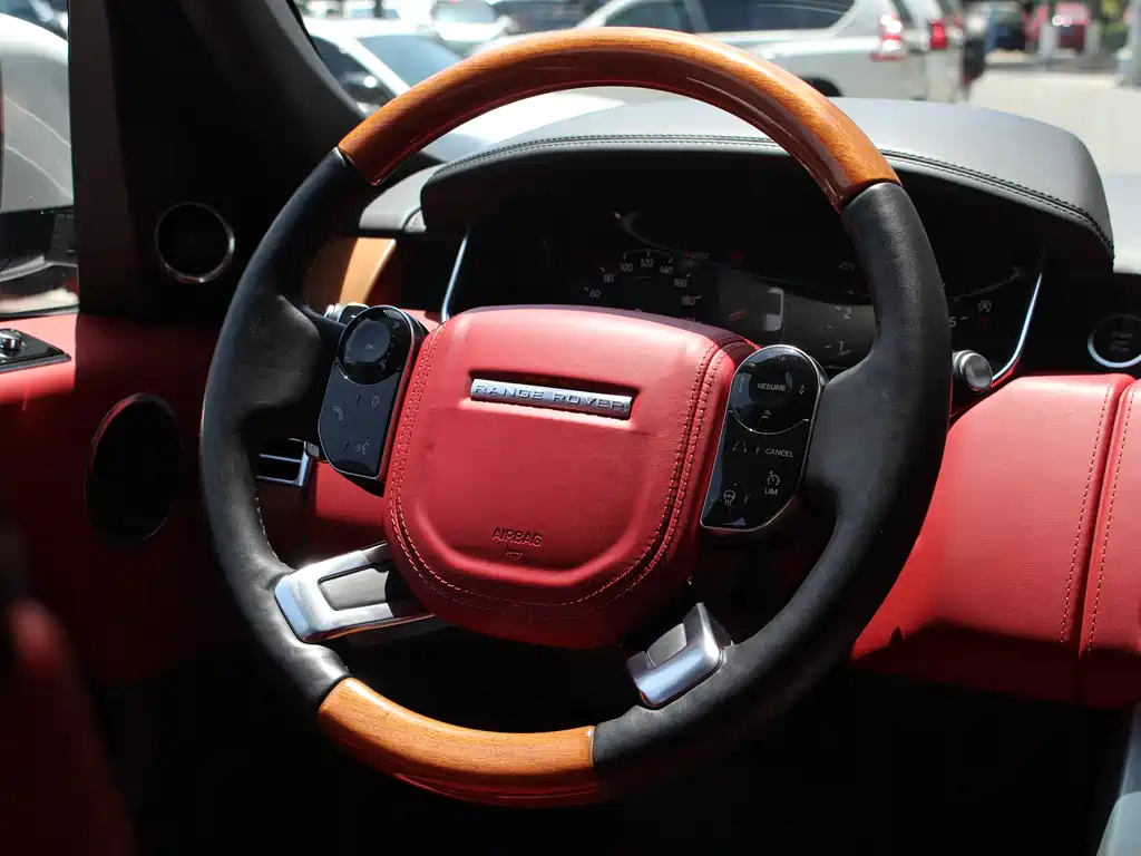 Range Rover 2020 3.0 L6 Executive Long Version