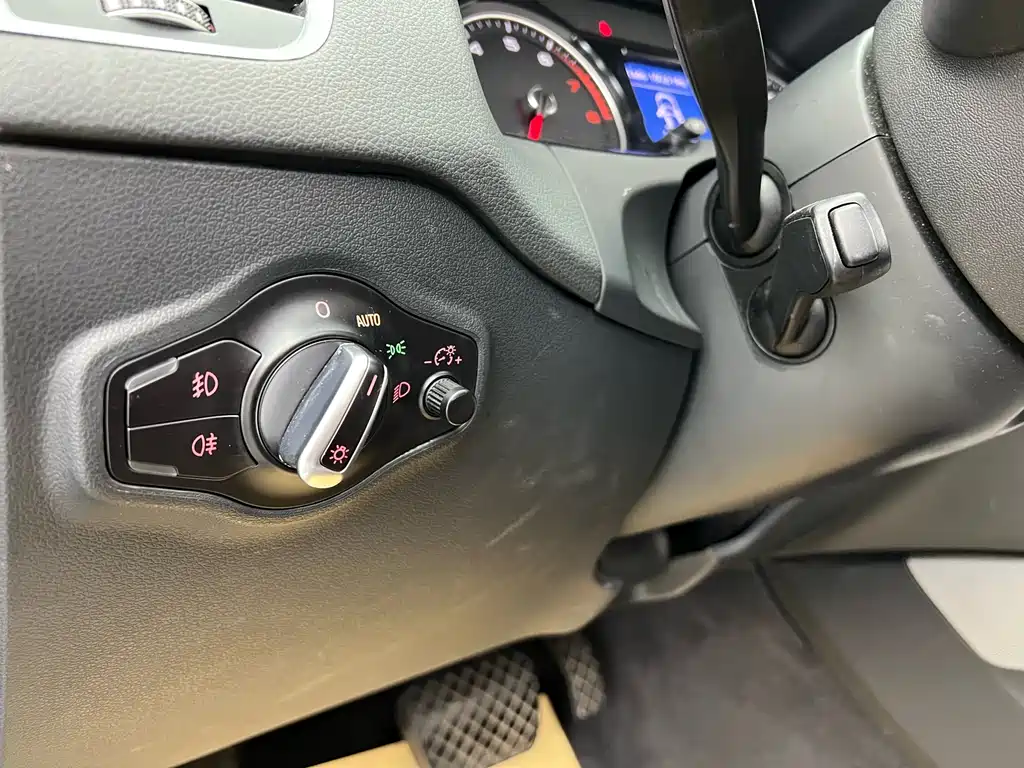Audi Q5 2016 40 TFSI Technical Edition