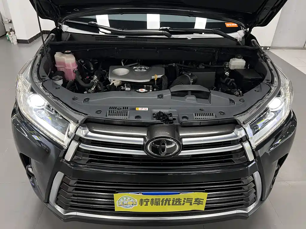 Highlander 2018 2.0T AWD Premium 7-seater China VI