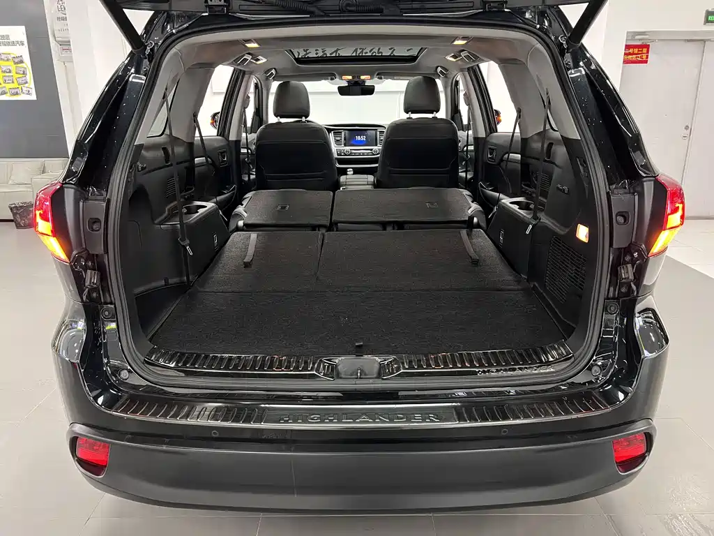Highlander 2018 2.0T AWD Premium 7-seater China VI