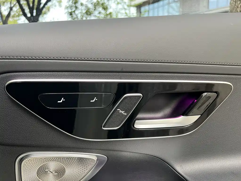 Mercedes-Benz C-Class 2023 C 260 L皓夜 Sport Edition