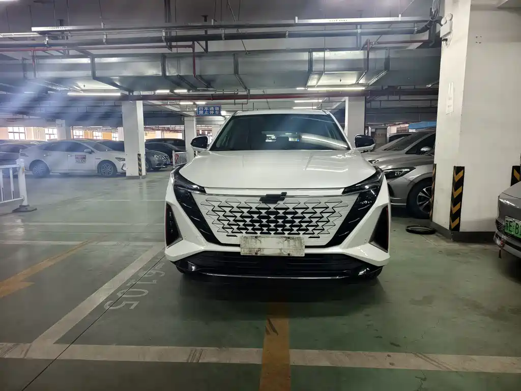 Changan Oshan Z6 1.5T DCT Smart Enjoyment