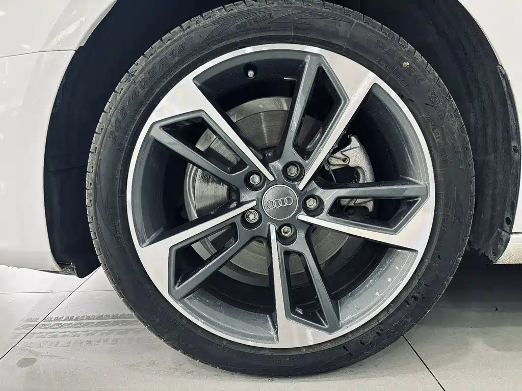 Audi A4L 2020 40 TFSI Fashion Dynamic Edition