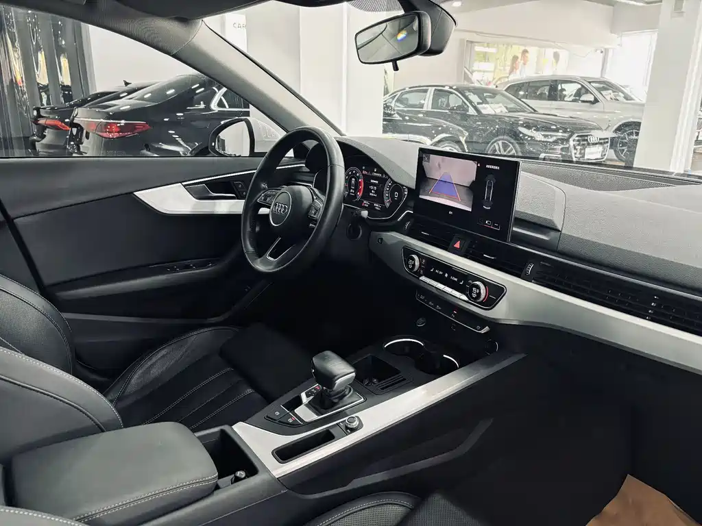 Audi A4L 2020 40 TFSI Fashion Dynamic Edition