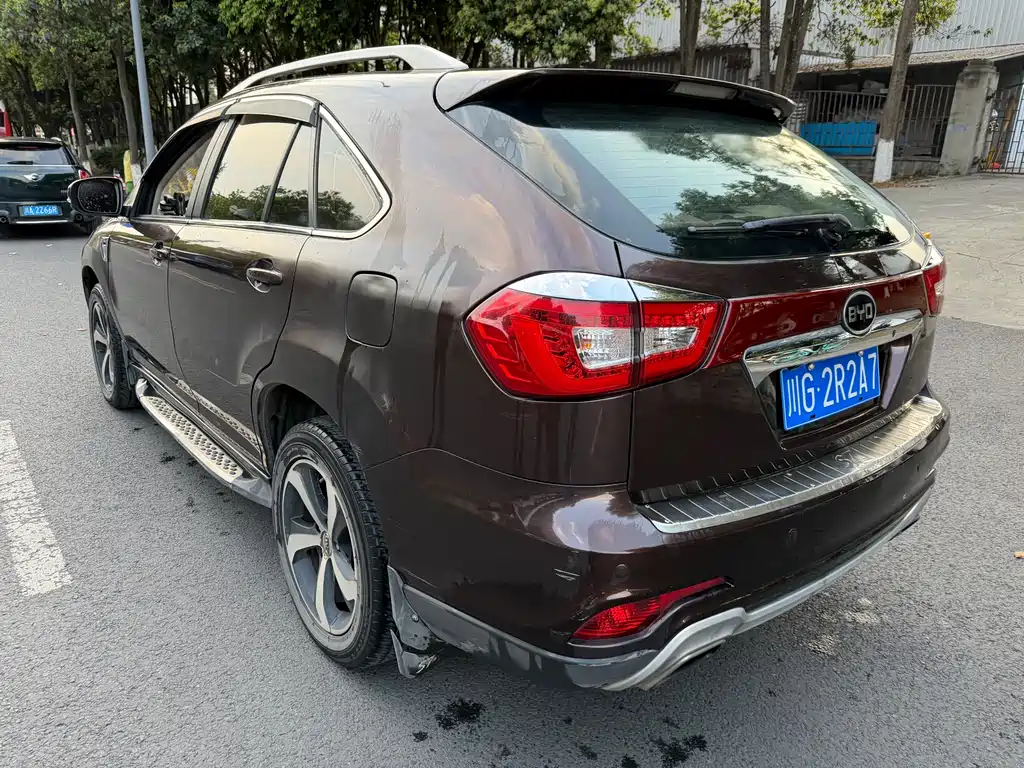BYD S7 2015 2.0T Upgraded Automatic Flagship Edition