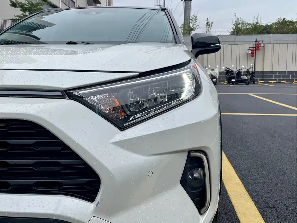 RAV4 Hybrid 2020 2.5L E-CVT AWD Elite Edition