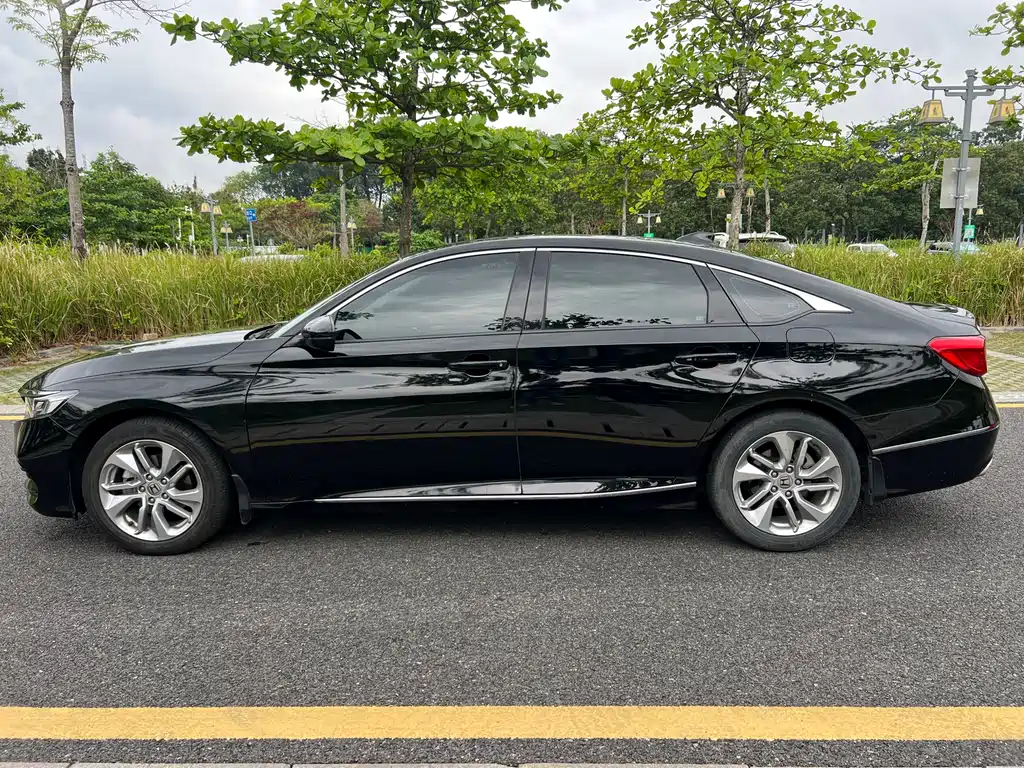 Honda Accord 2018 260TURBO Luxury Edition China V