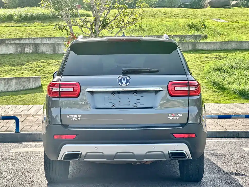 Changan CS95 2017 2.0T AWD Zhi Zun Edition