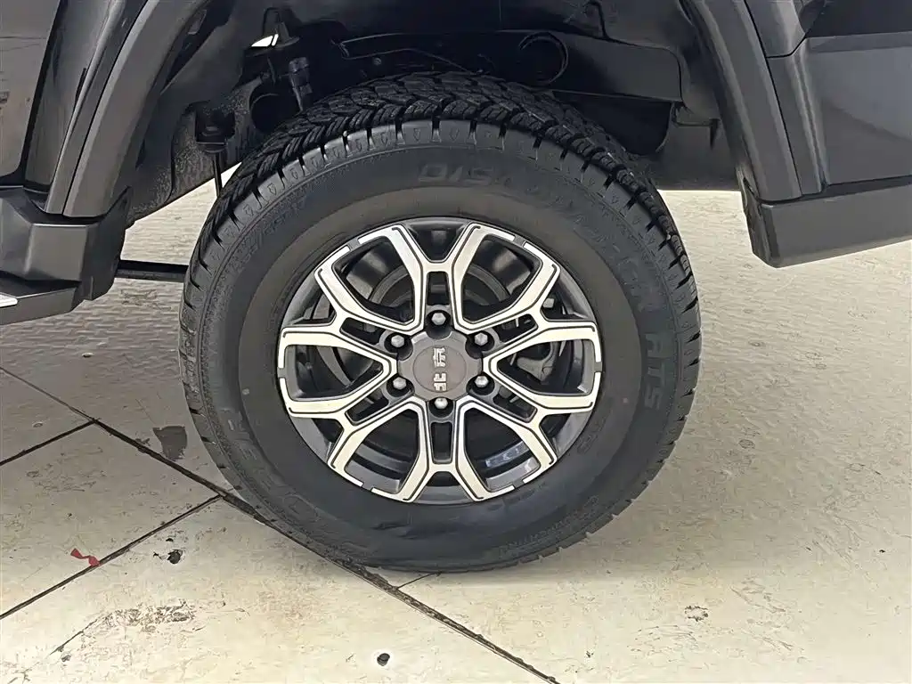 Beijing Off-Road BJ40 2024 2.0T Urban Hunter Glory Edition
