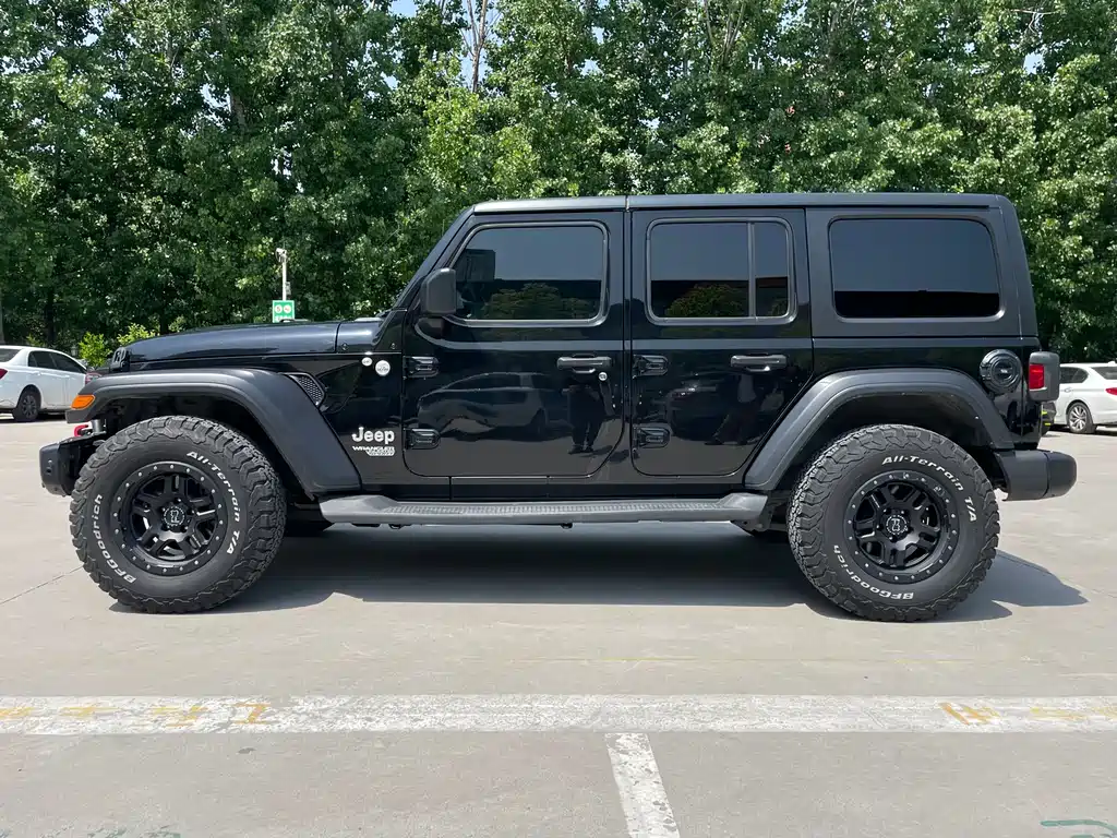Jeep Wrangler 2022 2.0T Canadian Specification