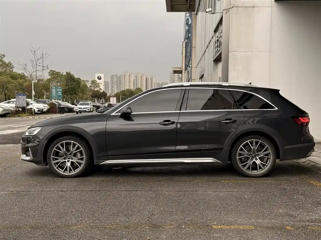 Audi A4 allroad quattro 2022