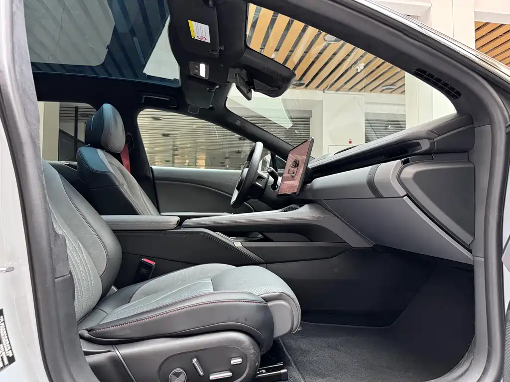 Zeekr 007GT 2025 AWD Intelligent Driving Edition 75kWh