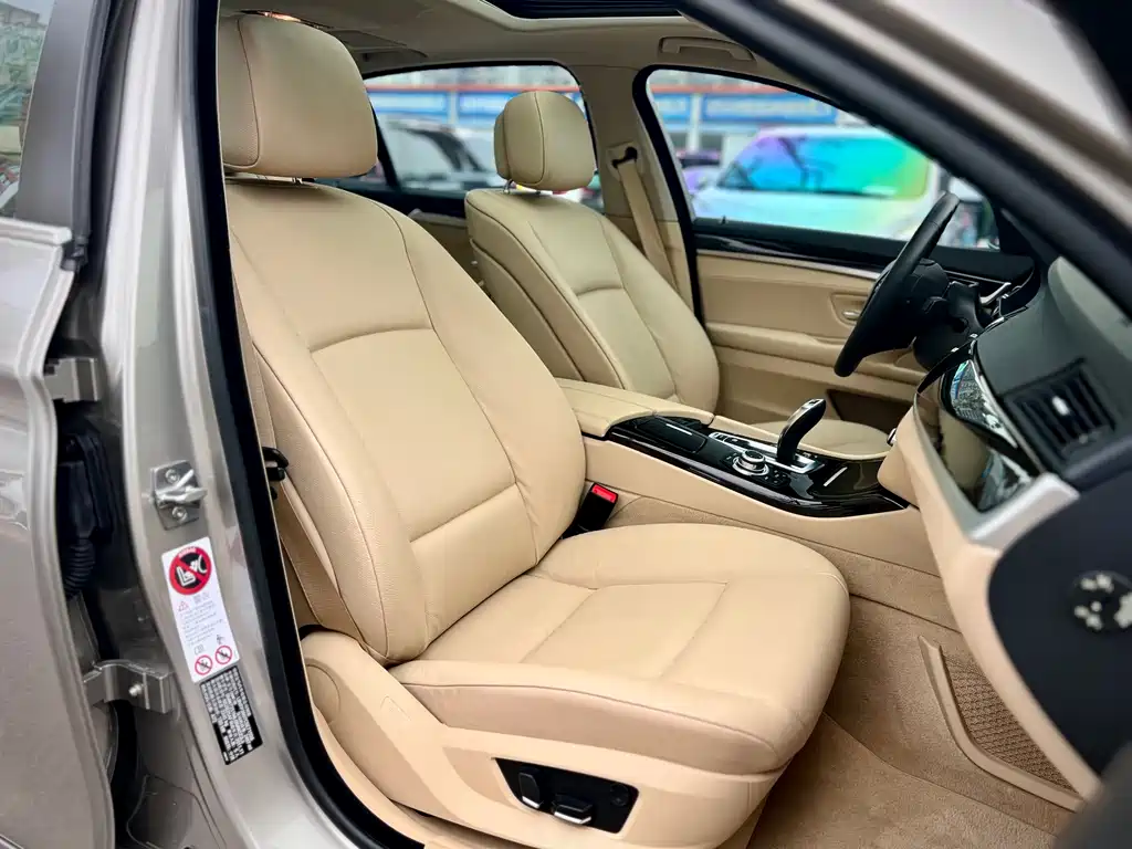 BMW 5 Series 2012 523Li Luxury