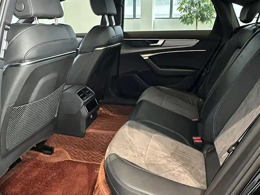 Audi A6L 2022 45 TFSI Premium Dynamic Edition