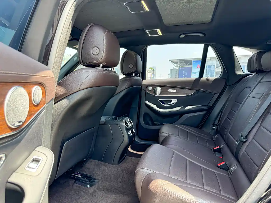 Mercedes-Benz GLC 300 L 4MATIC Luxury 2020