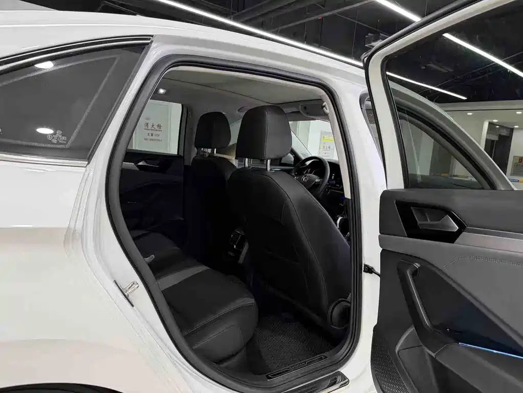 Volkswagen Sagitar 2021 280TSI DSG Beyond Edition