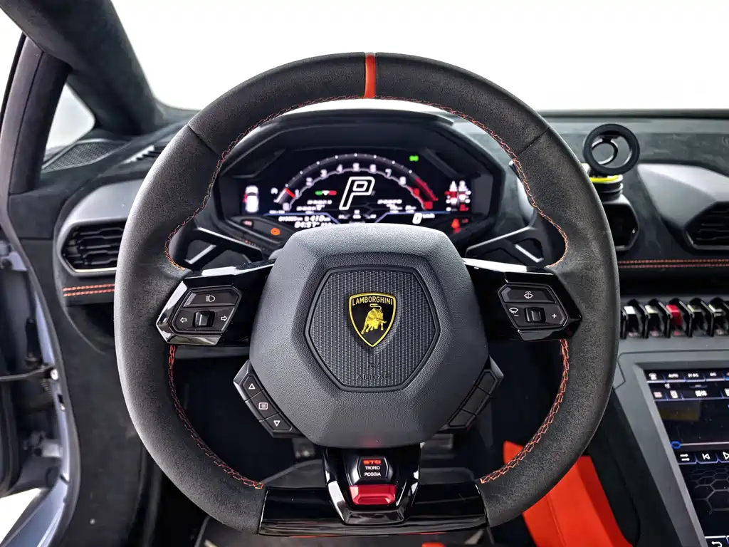 2021 Lamborghini Huracán STO
