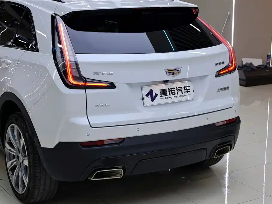 Cadillac XT4 2020 28T AWD Platinum Sport