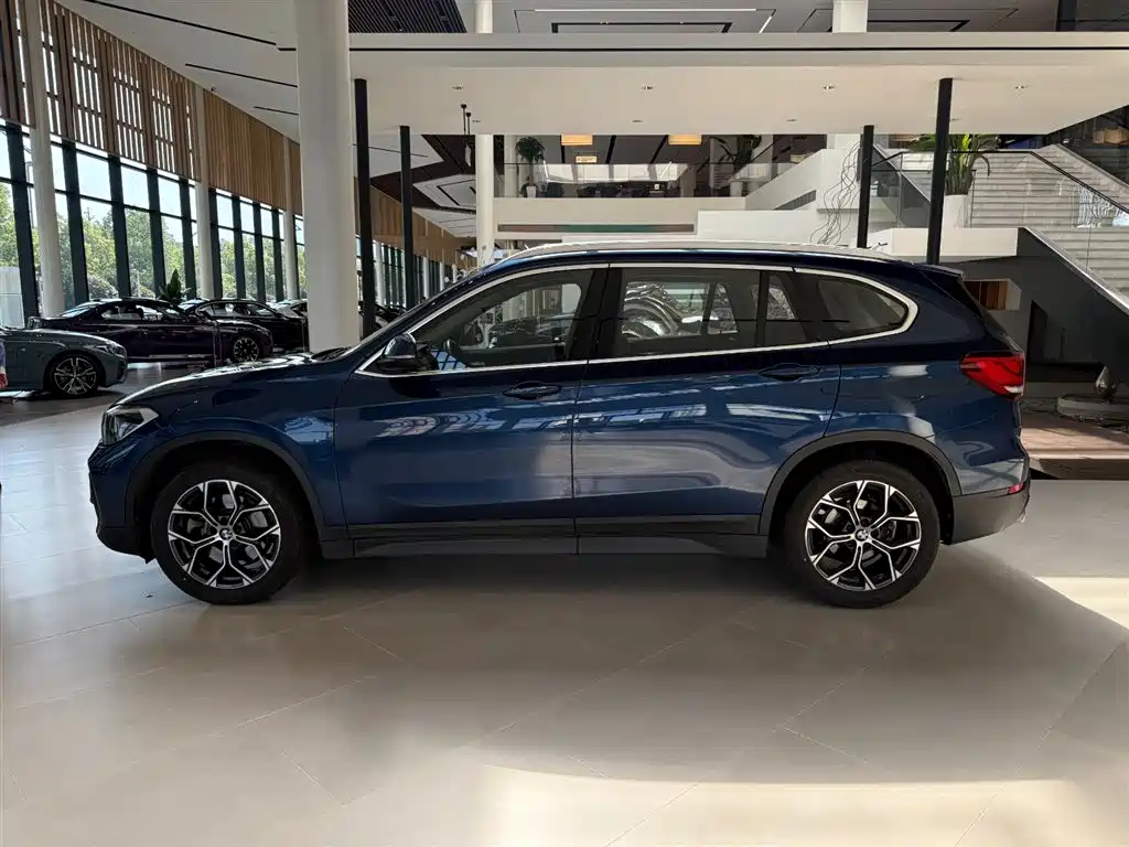 BMW X1 2021 sDrive25Li Leading Edition