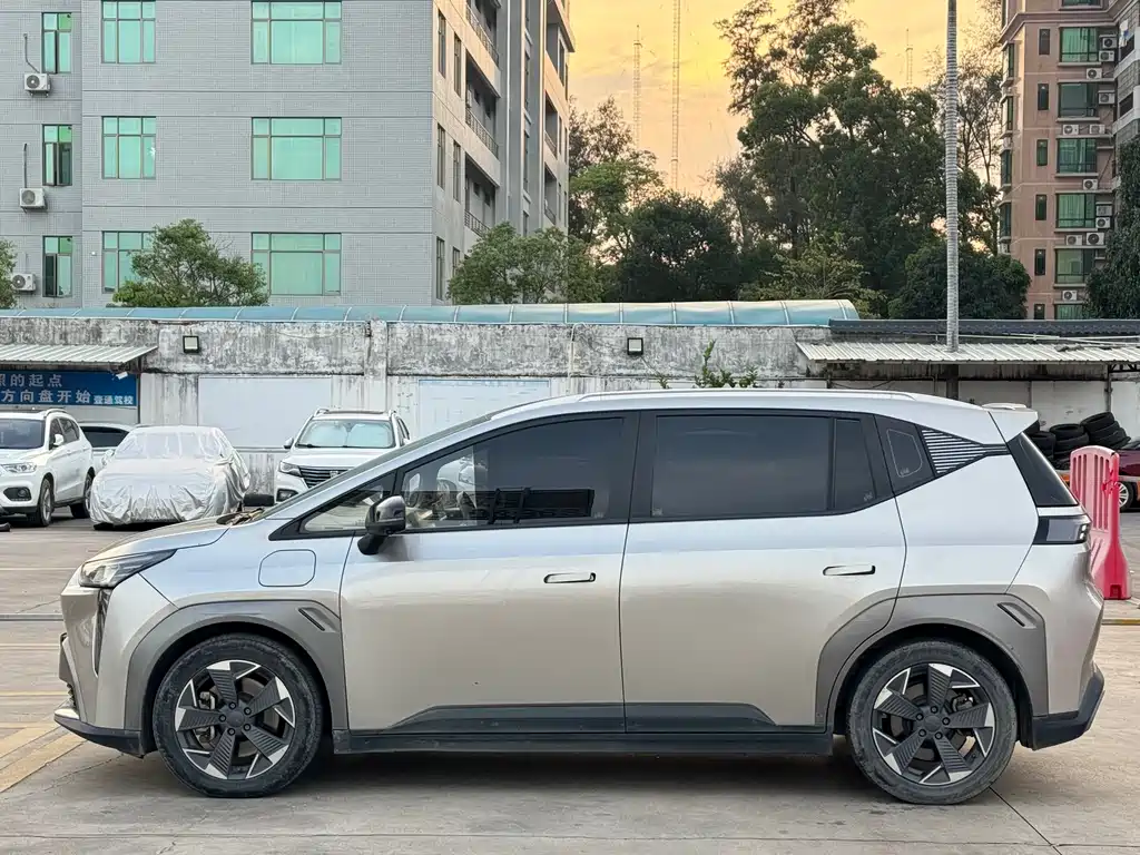 AION Y 70 Smart Lead Edition LFP