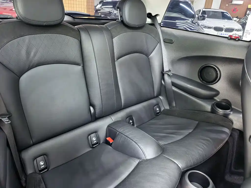 MINI 2022 Facelift 1.5T COOPER Artist