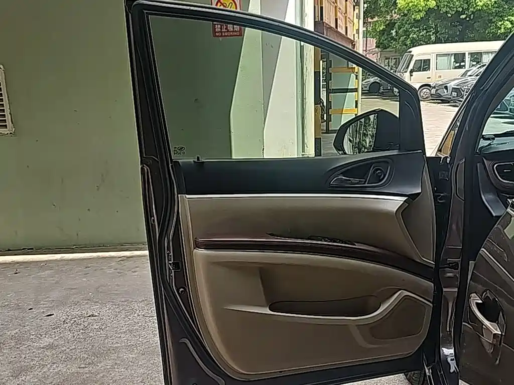 Buick GL8 2017 25S Comfort Edition China V