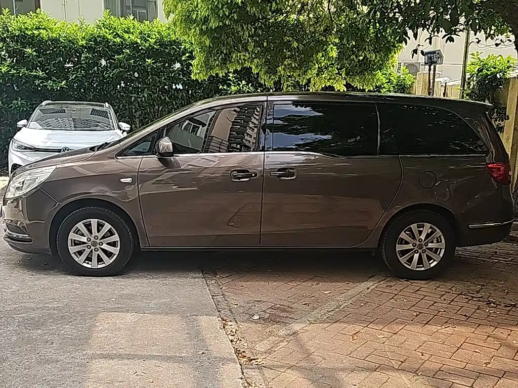 Buick GL8 2017 25S Comfort Edition China V