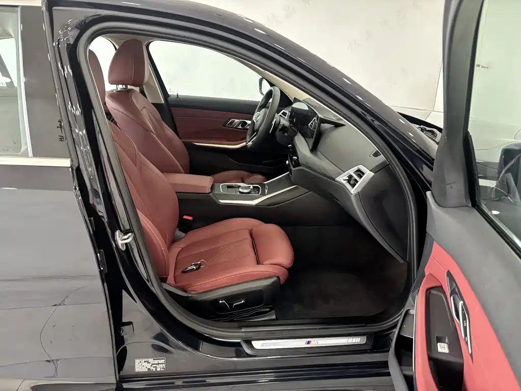 BMW 3 Series 2025 325Li M Sport Package
