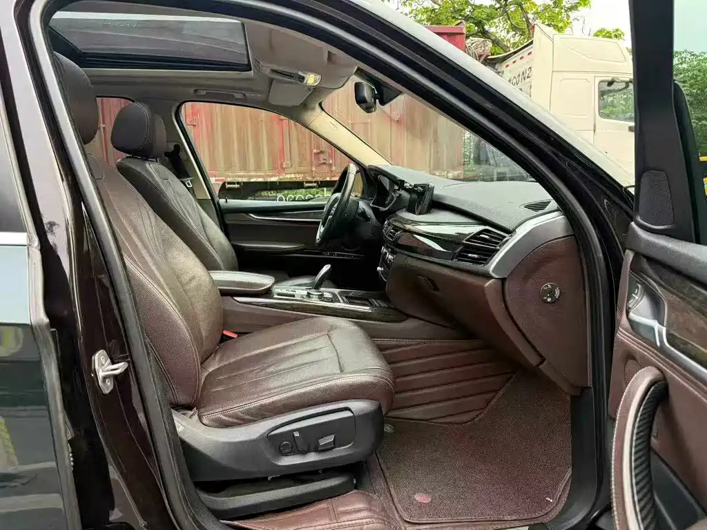 BMW X5 (Import) 2014 xDrive35i Leading Edition
