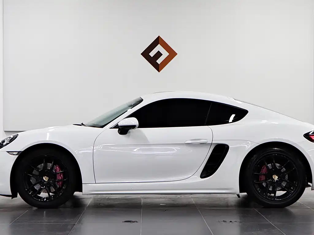 Porsche 718 Cayman 2.0T