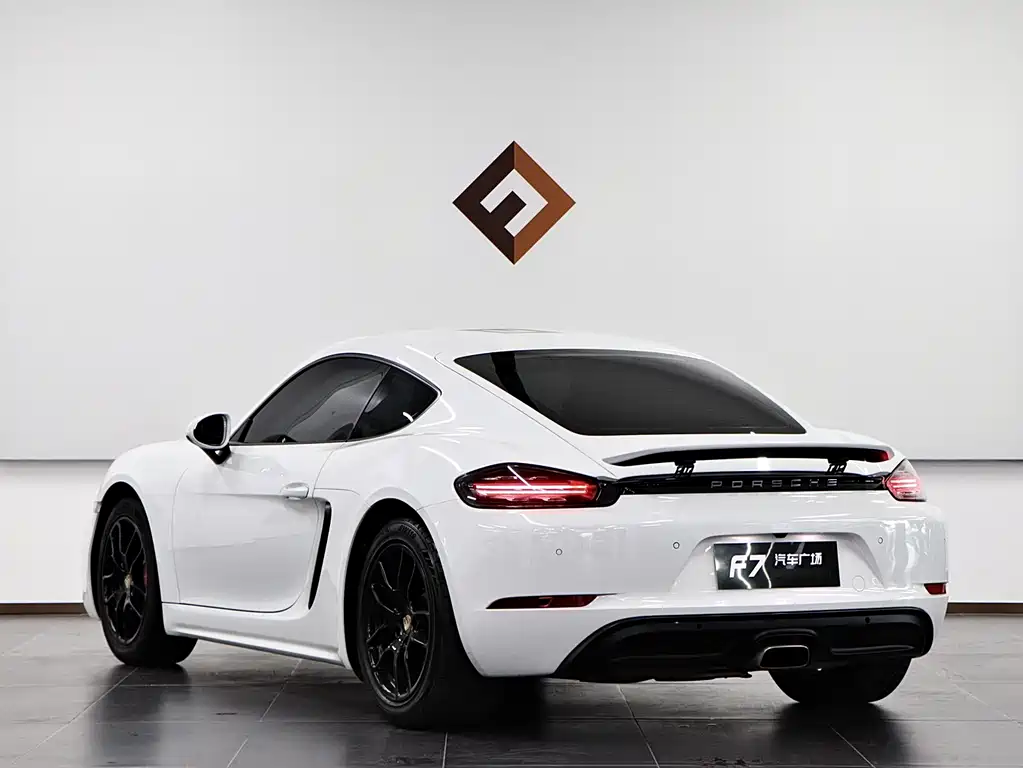 Porsche 718 Cayman 2.0T