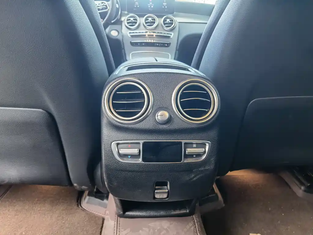 Mercedes-Benz GLC 260 L 4MATIC Luxury 2021