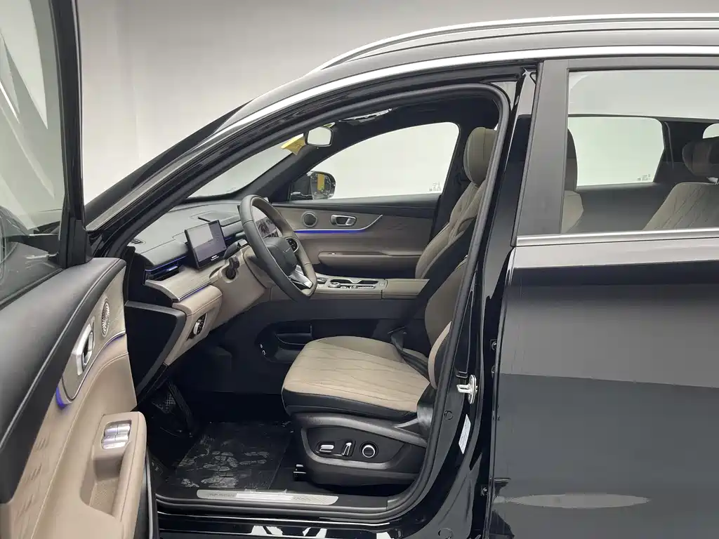 Fulwin T8 2025 1.5T 130km Premium Edition 7-Seater
