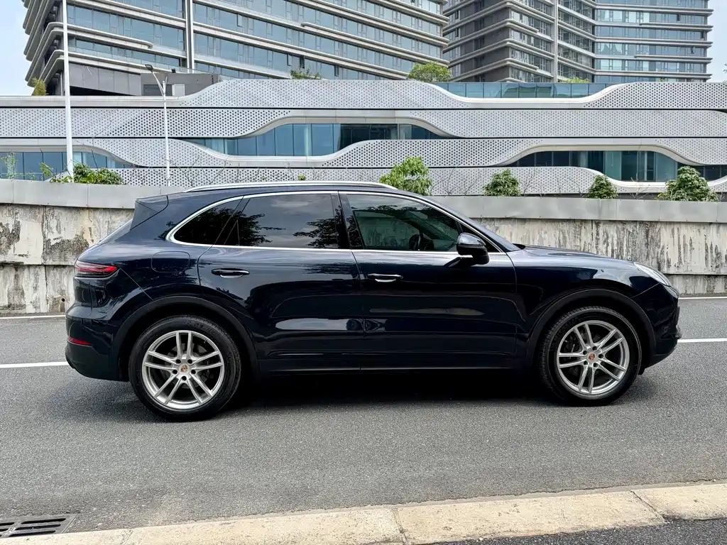 Porsche Cayenne 2019 Cayenne 3.0T