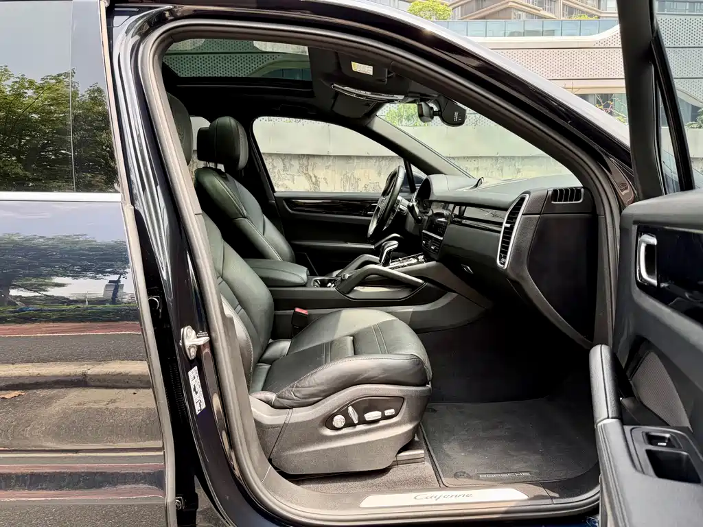 Porsche Cayenne 2019 Cayenne 3.0T